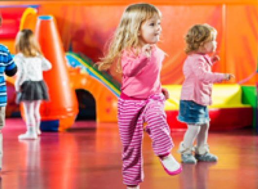 Camps de vacances, club de foot, stage de danse… comment votre enfant est-il assuré ?